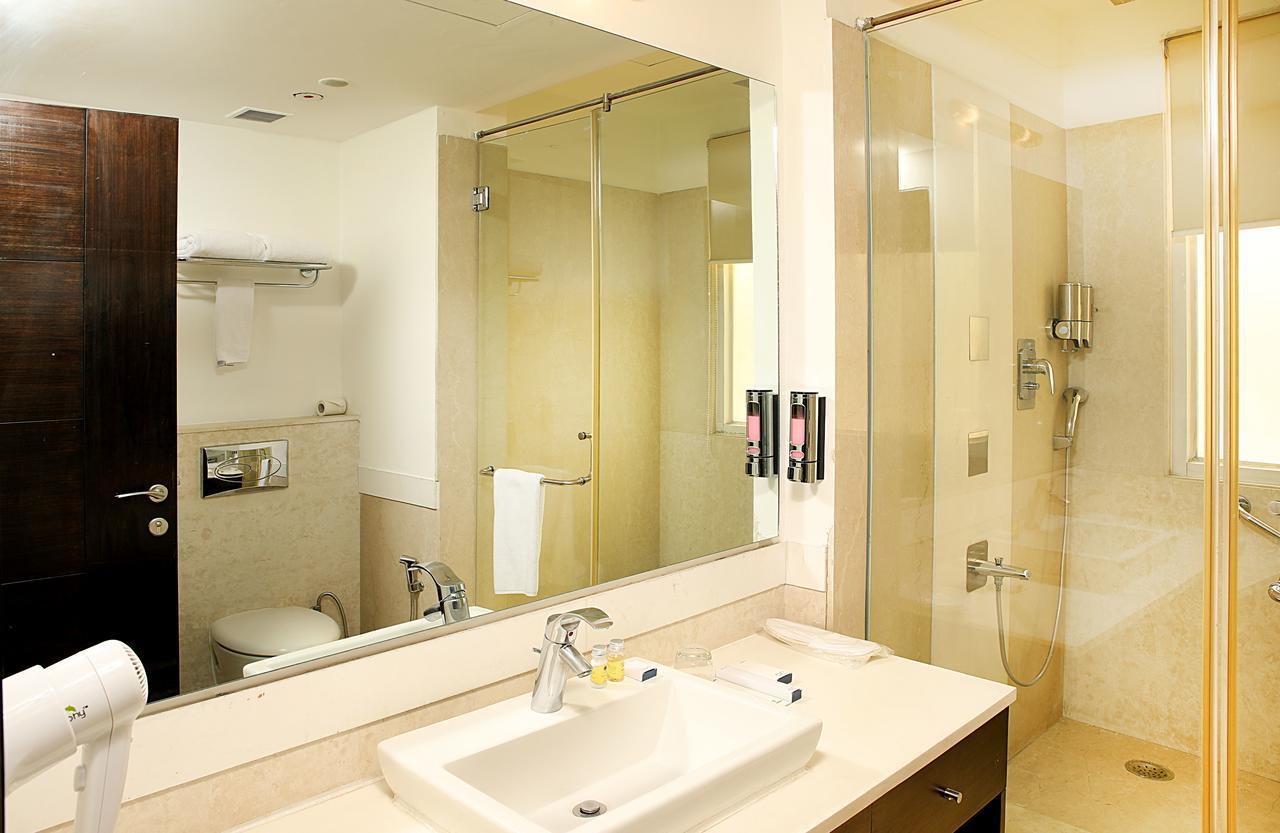 Inde Hotel Vista Woods Huda City Centre, Gurgaon Exterior foto